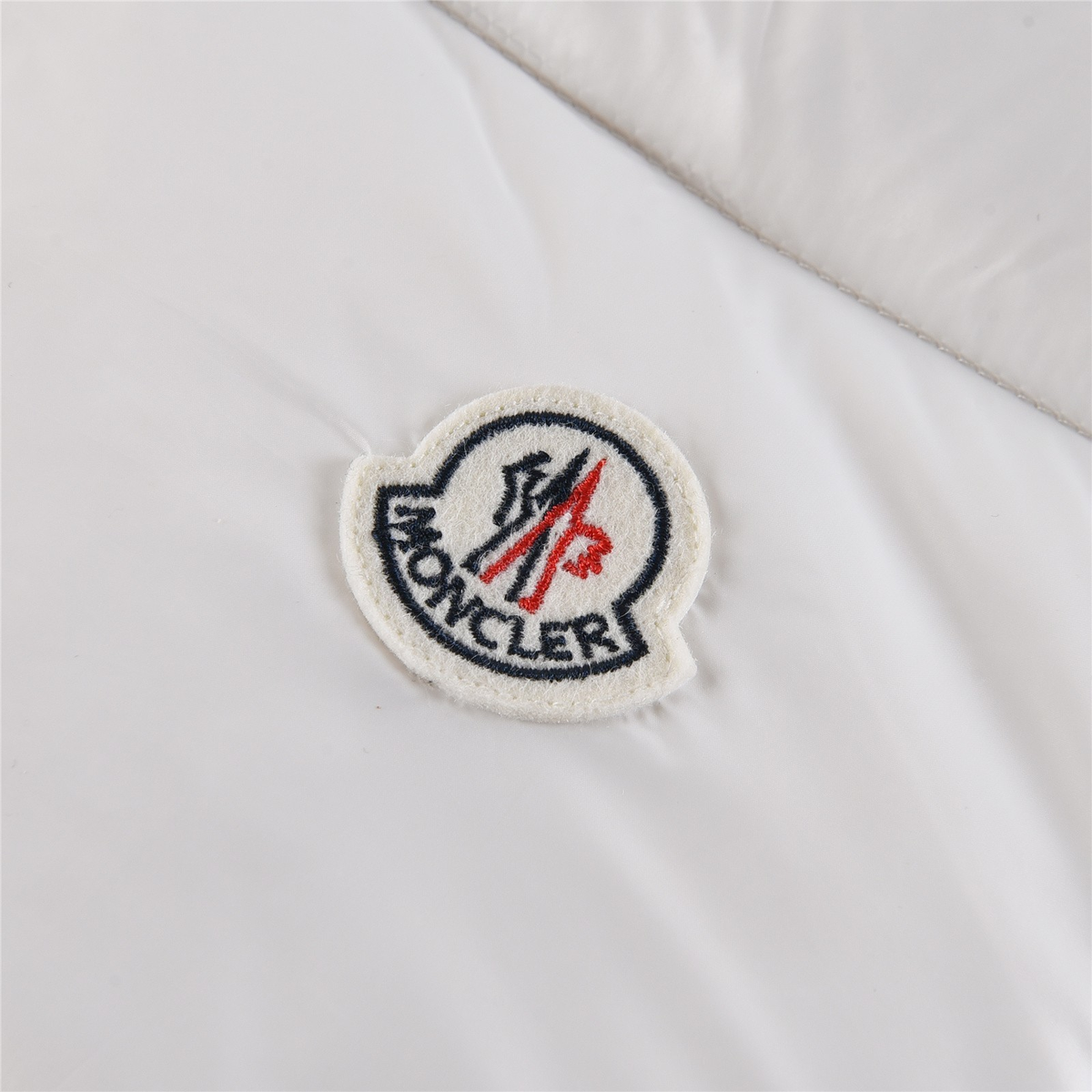 Moncler Tricolour Sleeve-Stripe Hooded Puffer – White | Premium Down