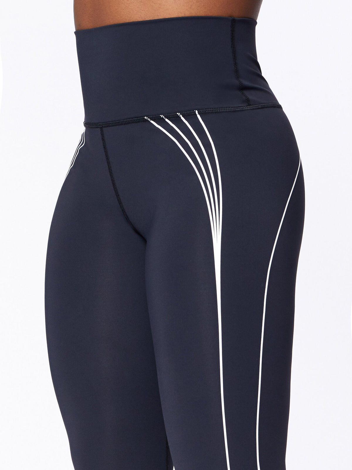 SUNSET TIGHT BLACK WHITE STITC