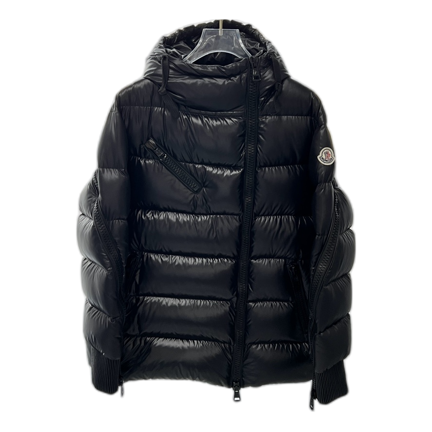 Moncler Liriope Asymmetric-Zip Hooded Puffer – Premium Down | Off-Centre Zip