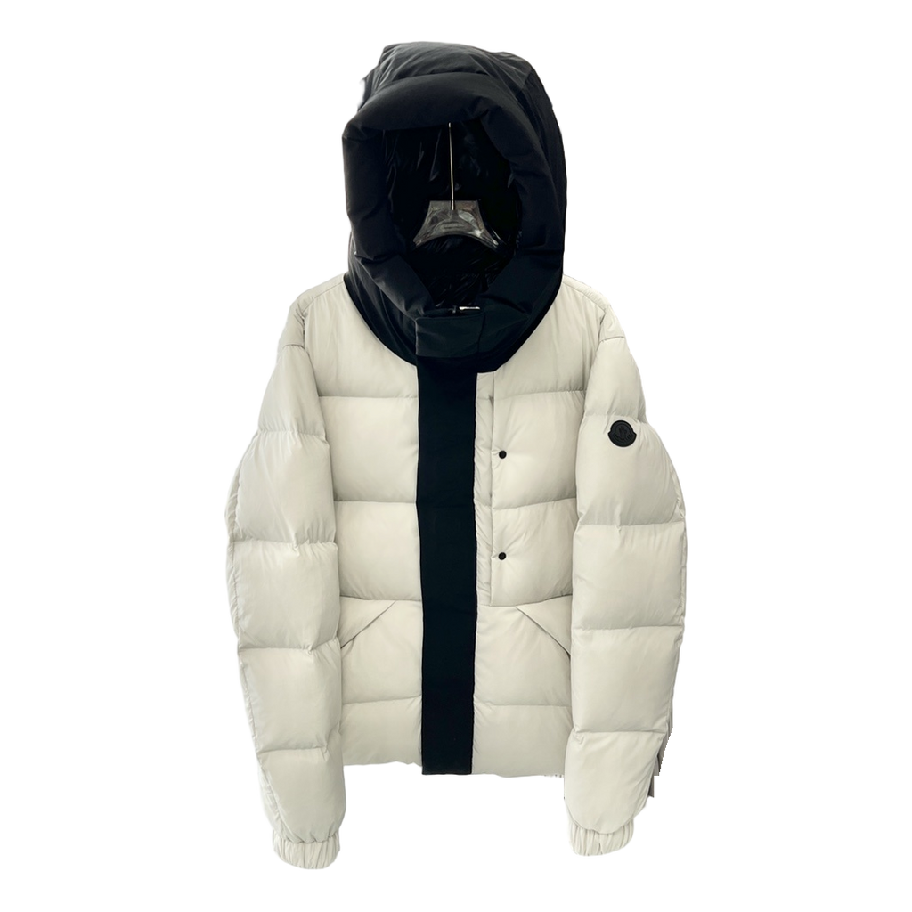 Moncler Contrast-Hood Colour-Block Puffer – Premium Down | Contrast Hood & Colour Block