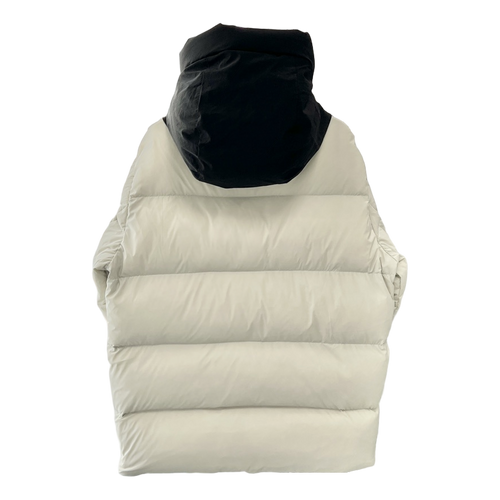 Moncler Contrast-Hood Colour-Block Puffer – Premium Down | Contrast Hood & Colour Block