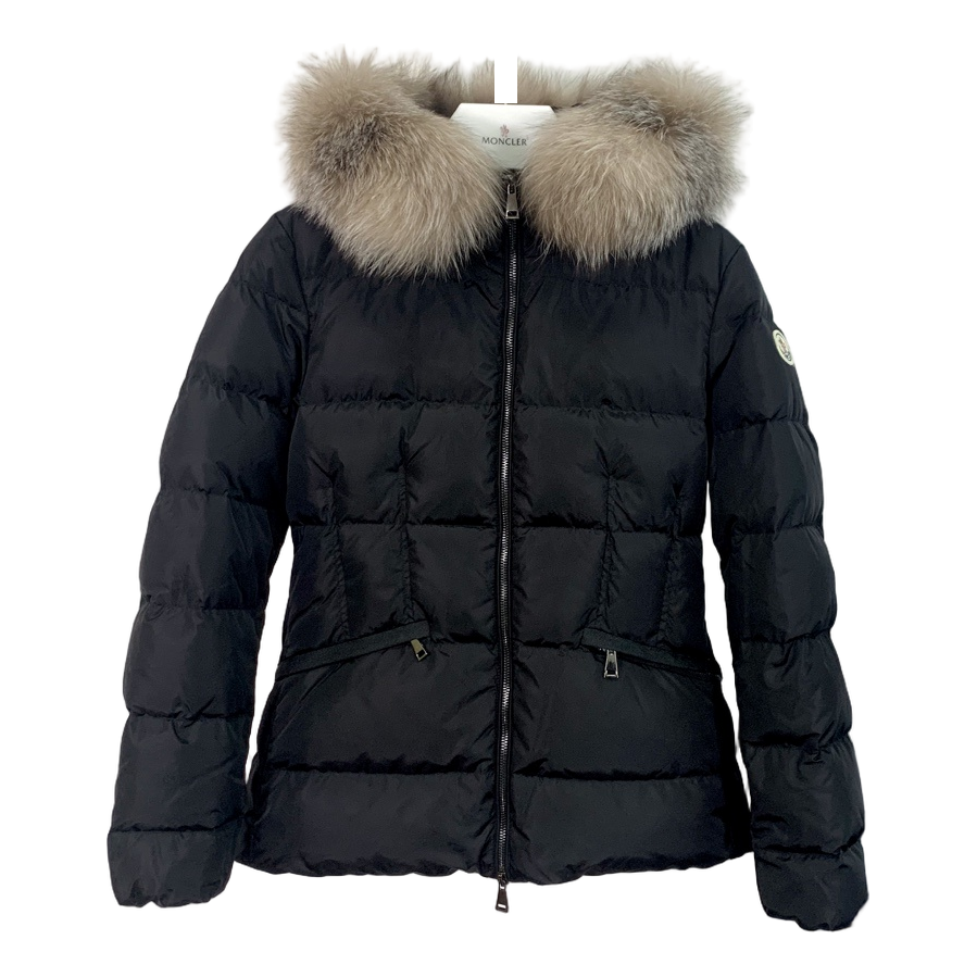 Moncler Cinched-Waist Fur-Trim Hooded Puffer – Black | Cinched Waist & Fur-Trim Hood