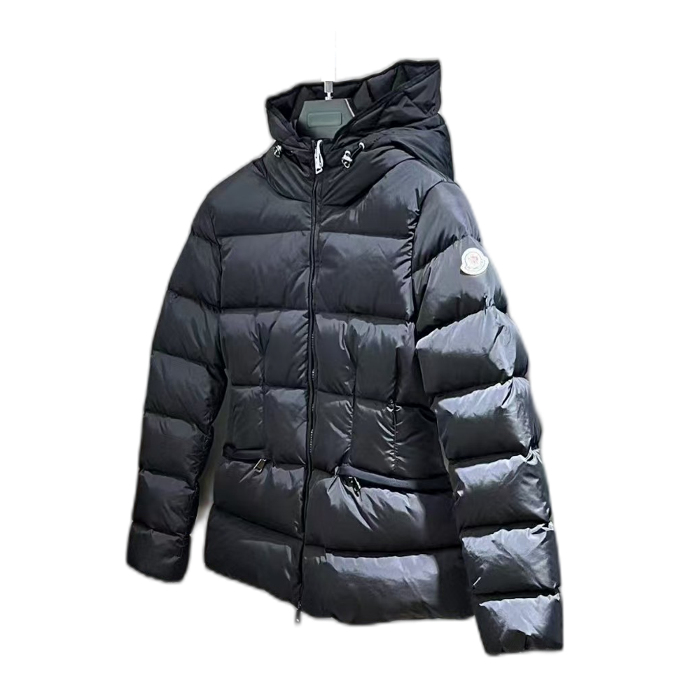 Moncler Drawstring-Hood Fitted Puffer – Premium Down | Adjustable Hood & Tailored Fit