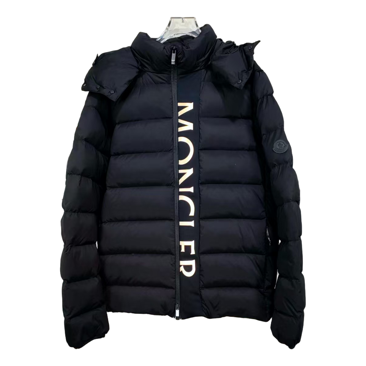 Moncler Madeira Hooded Puffer – Everyday Luxury | Premium Down