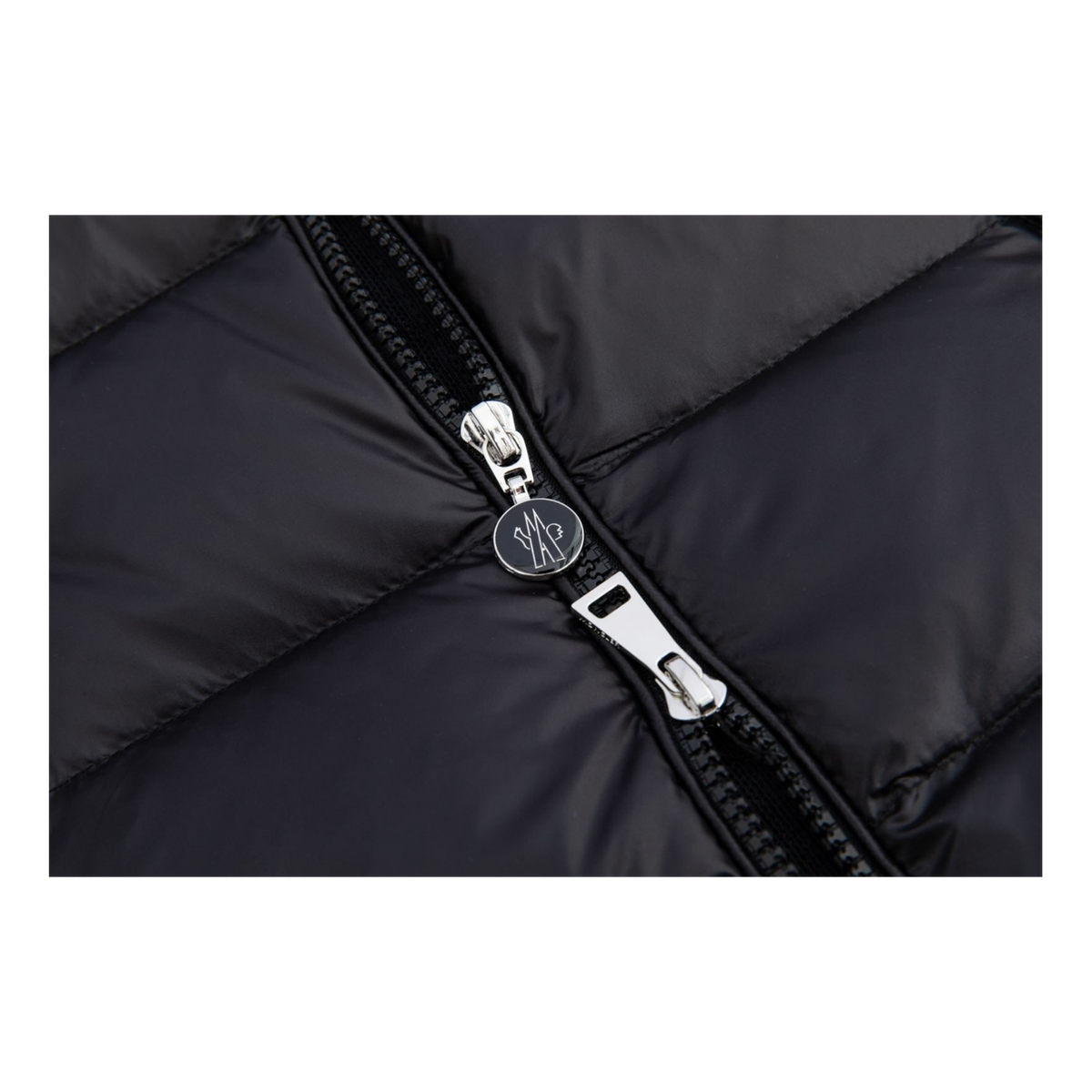 Moncler Gles Fitted Hooded Puffer – Premium Down | Body-Fit