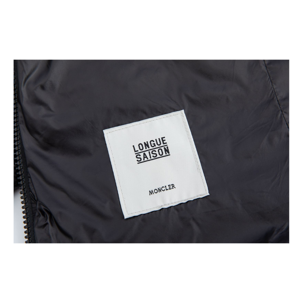 Moncler Gles Fitted Hooded Puffer – Premium Down | Body-Fit