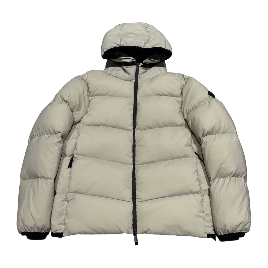 Moncler Forez Hooded Short Down Jacket – Premium Down | Cropped Silhouette