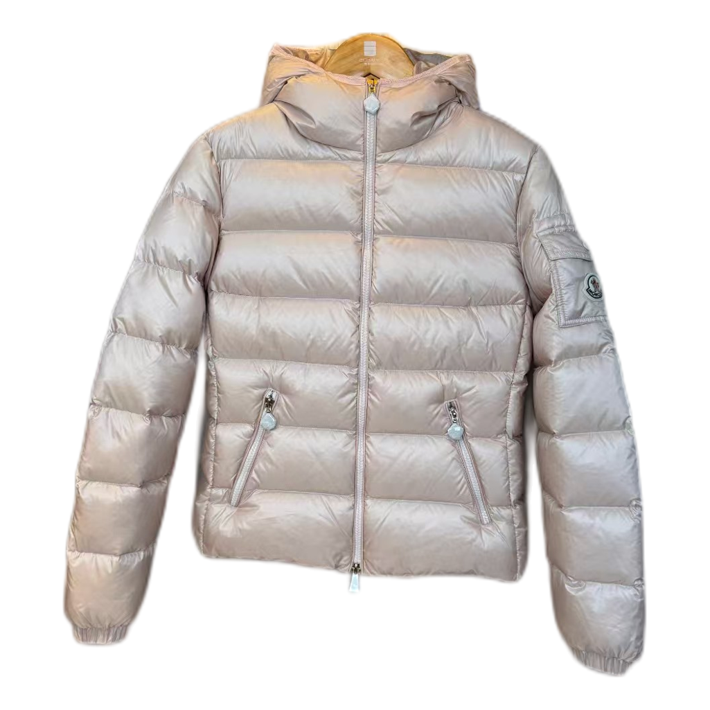 Moncler Gles Glossy Hooded Puffer – Premium Down | Light-Catching Shell