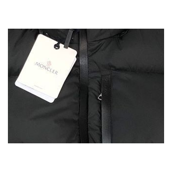 Moncler Tonal-Patch Wide-Quilt Hooded Puffer – Premium Down | Architectural Quilt