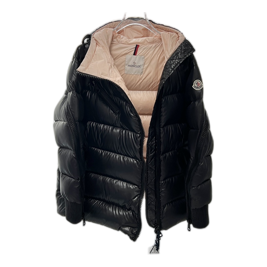 Moncler Liriope Asymmetric-Zip Hooded Puffer – Premium Down | Directional Design
