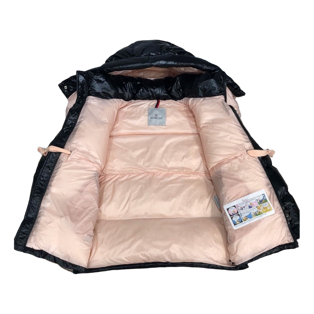 Moncler Mountain-Badge Glossy Short Puffer – Black | Premium Down
