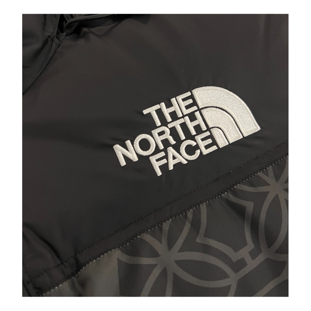 The North Face 1996 Nuptse Patterned Puffer Jacket – Black | 700-Fill